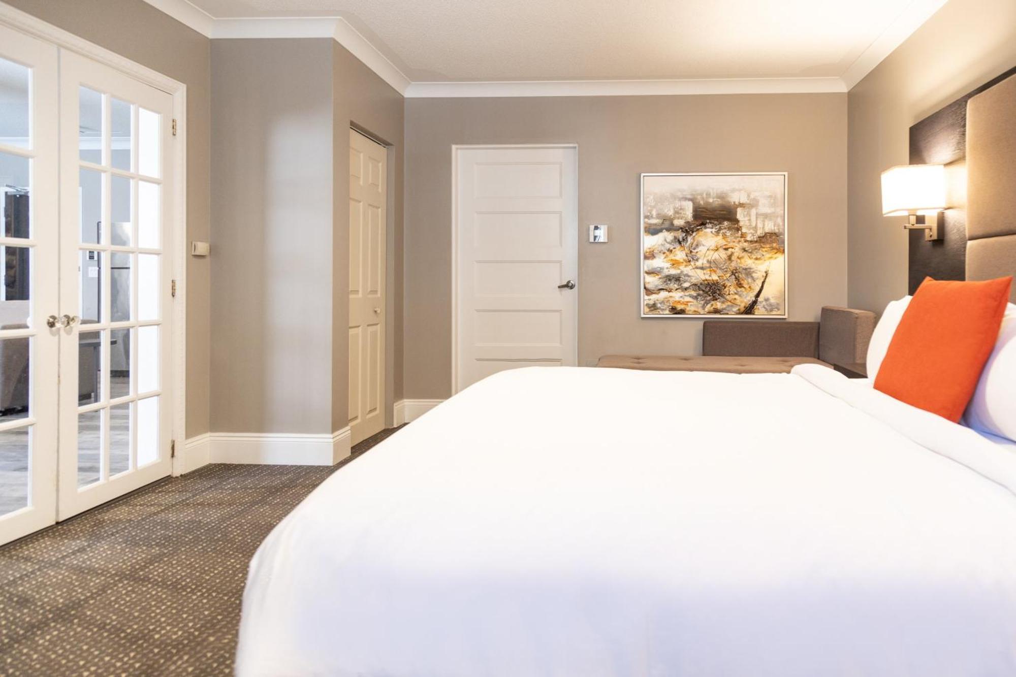 Crowne Plaza Fredericton Lord Beaverbrook By Ihg Exterior foto