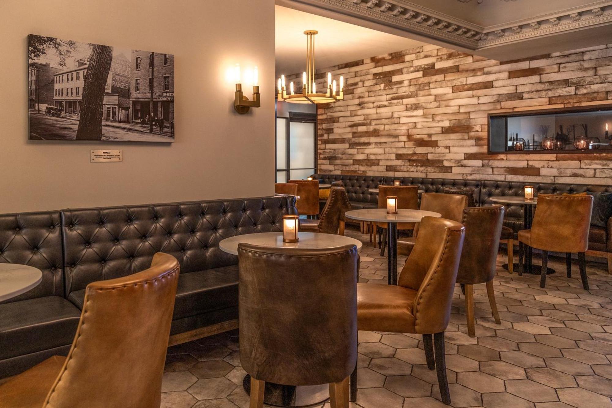 Crowne Plaza Fredericton Lord Beaverbrook By Ihg Exterior foto